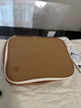 Zip-Folio Pouch with Notepad – Brown NWT